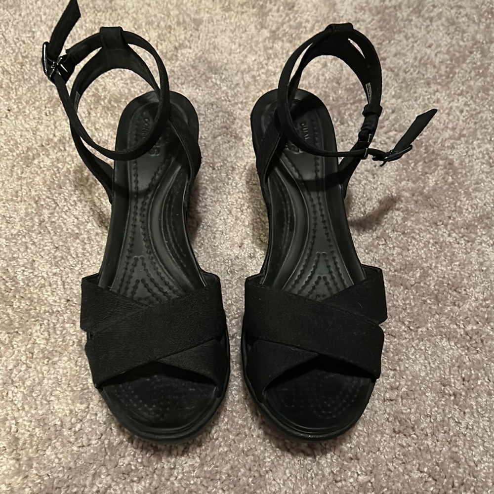 Croc wedges